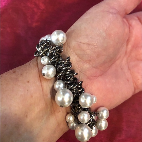 Stretch silver chain and white Pearl bracelet - Picture 5 of 5